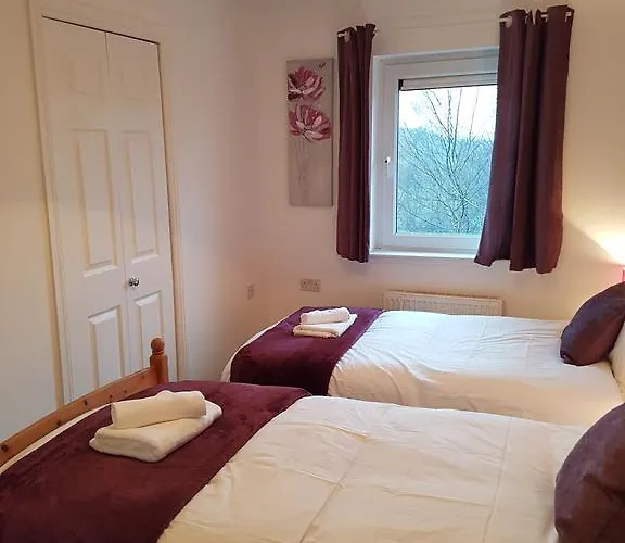 Bathgate Contractor And Business Apartment